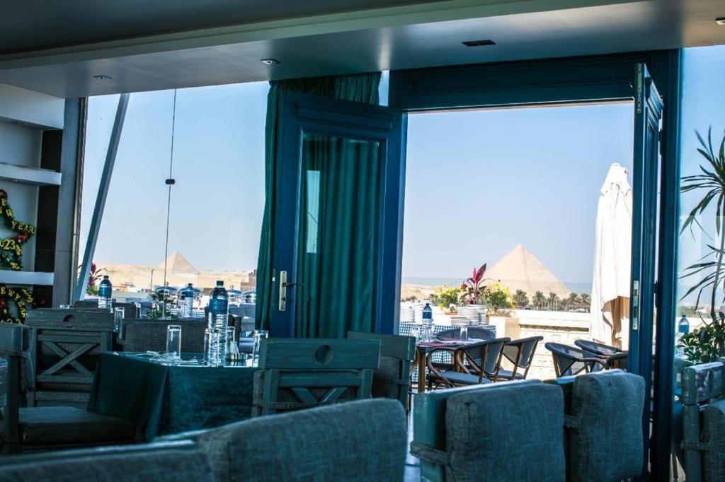 Pyramids Oasis Hotel Kafrat al Jabal Екстер'єр фото