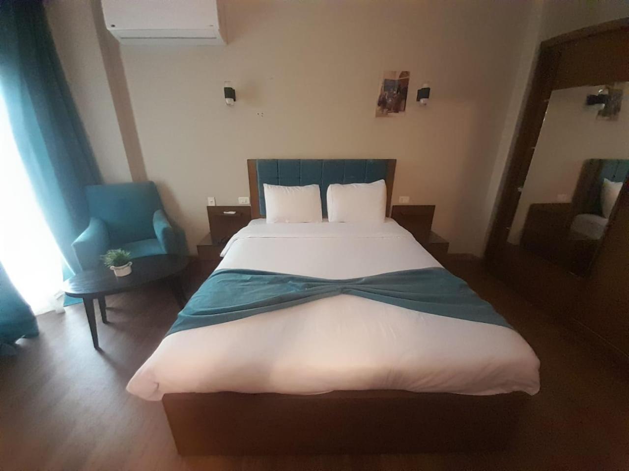 Pyramids Oasis Hotel Kafrat al Jabal Екстер'єр фото