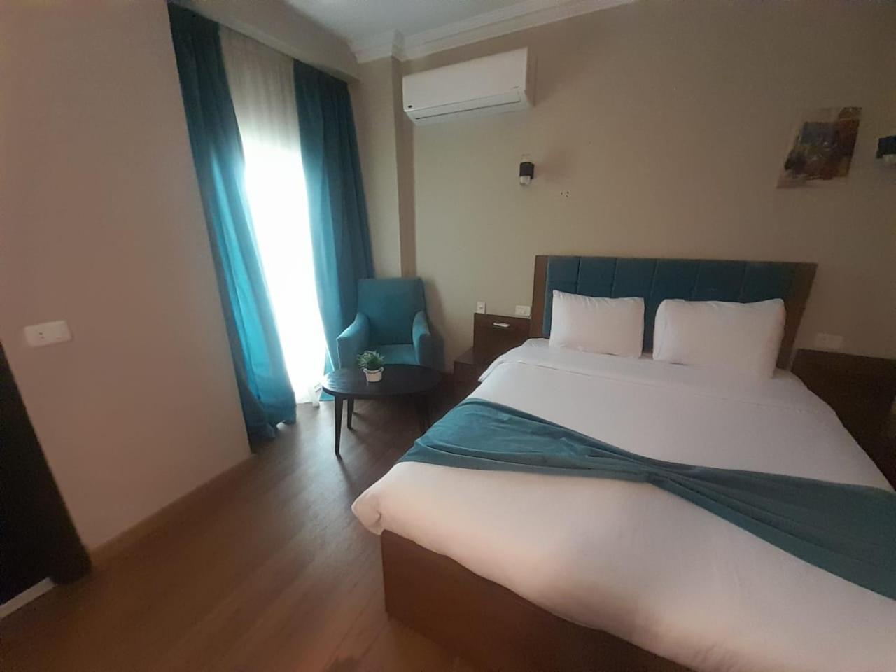 Pyramids Oasis Hotel Kafrat al Jabal Екстер'єр фото